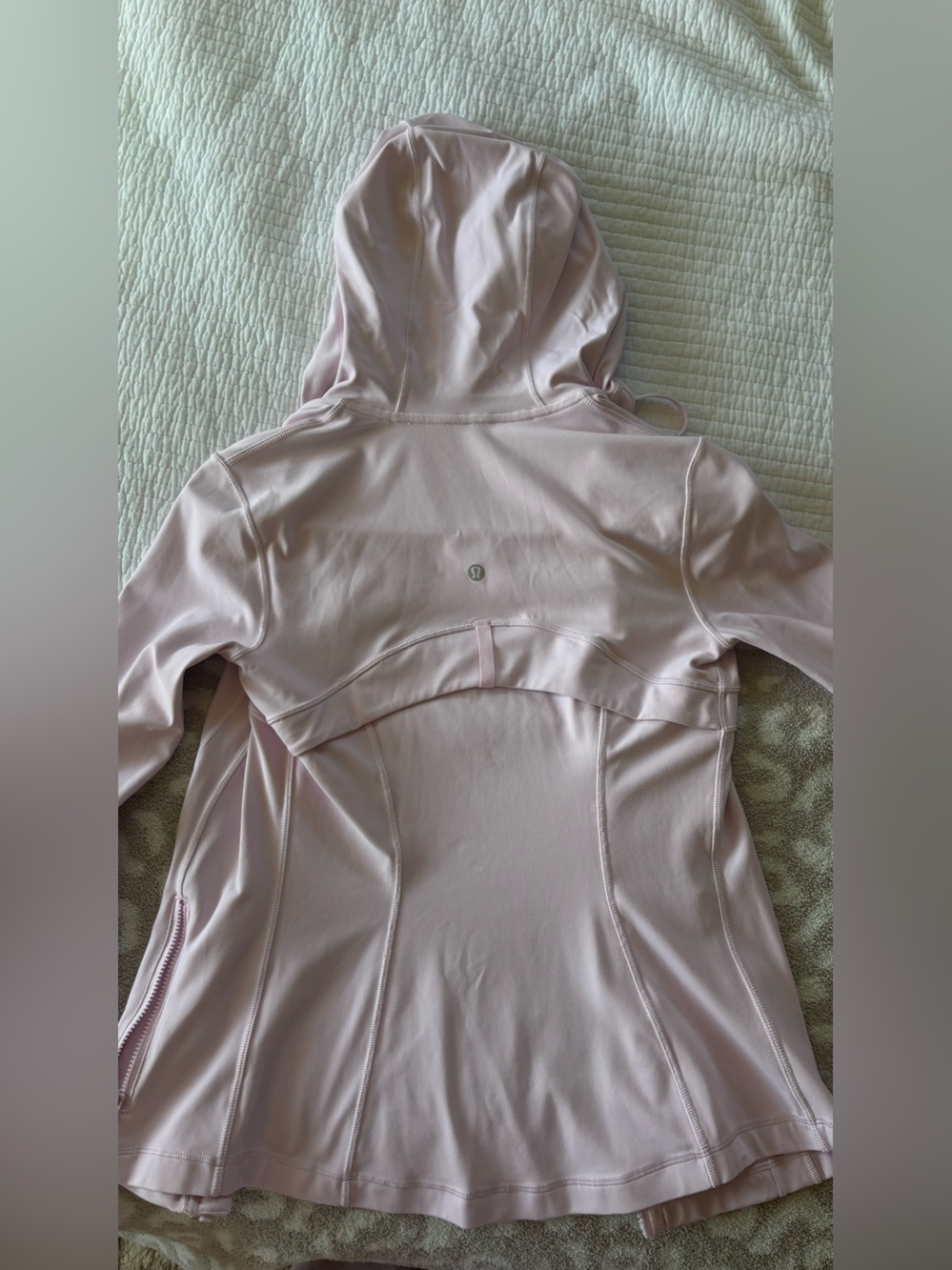 Lululemon hooded define jacket - Picture 2 of 4